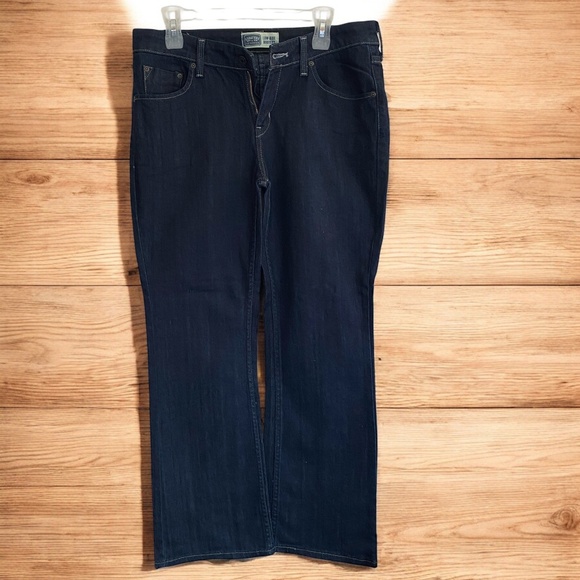 Signature LEVI STRAUSS Low Rise Bootcut Jeans Size 10 Short 28" Inseam - Picture 1 of 10